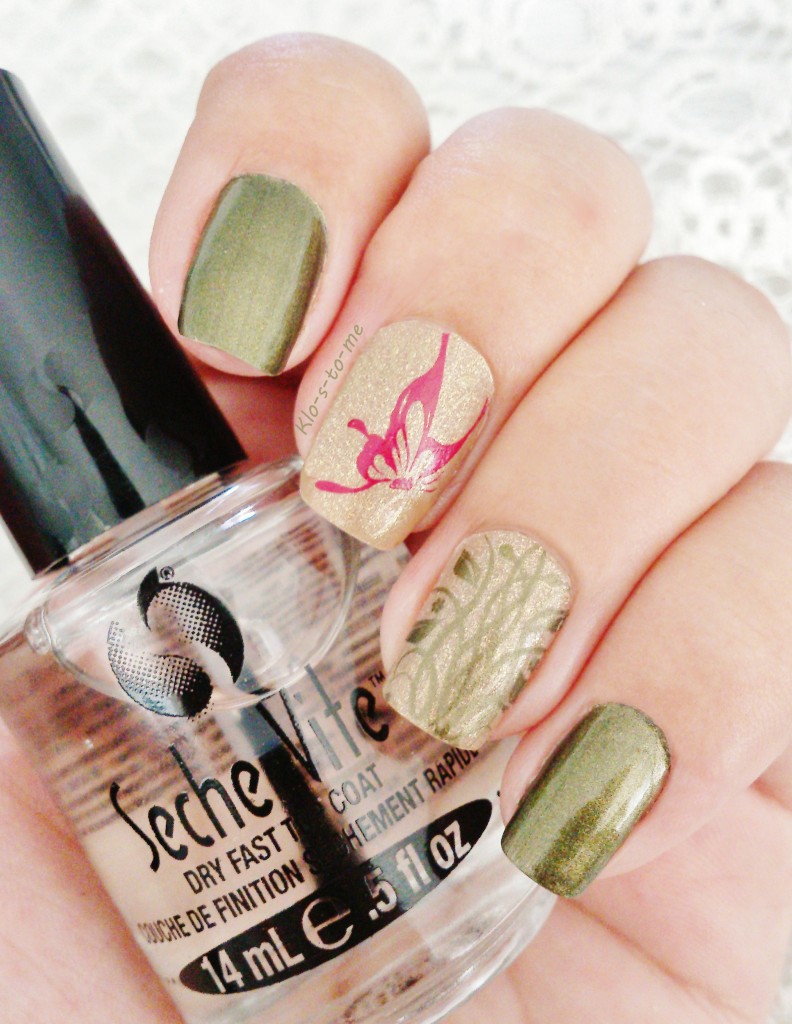 Stamping nail-art : papillon rose