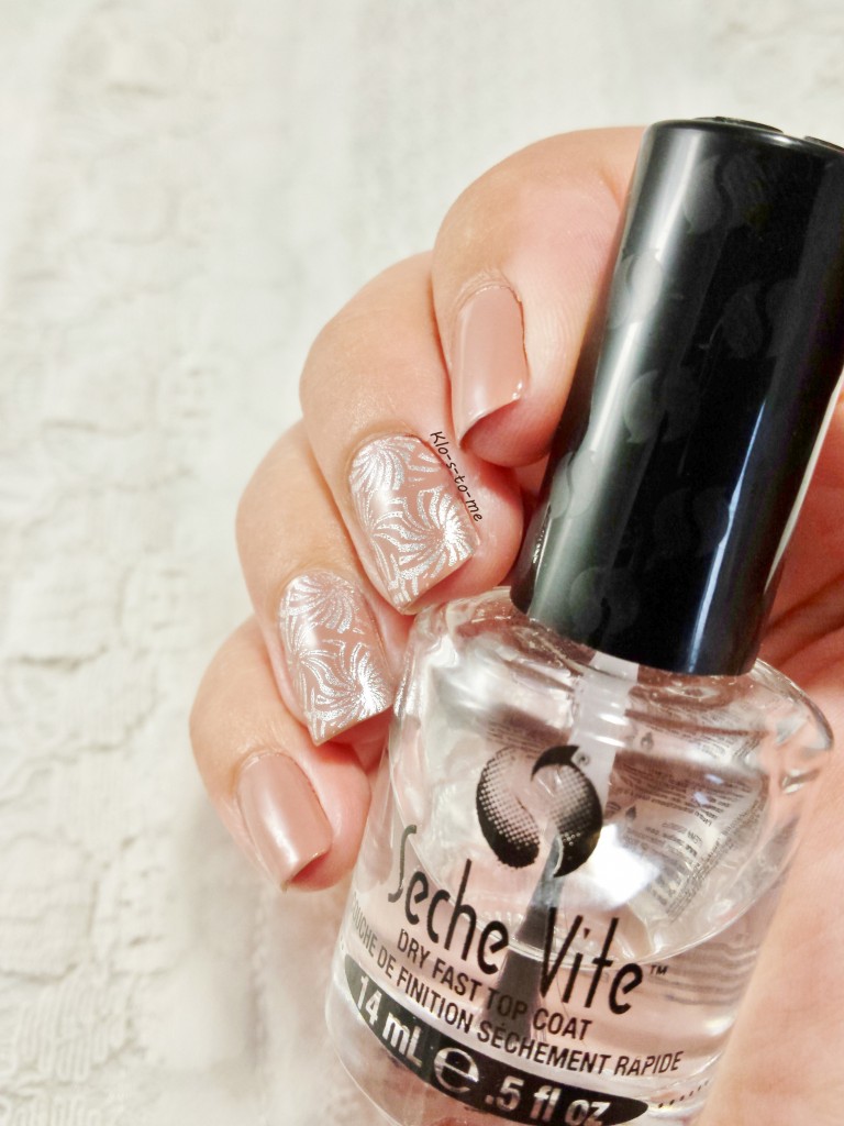 Stamping nail-art : Silver nude