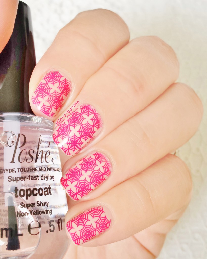 Nail-art stamping : toile d'araignée