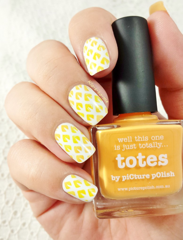 Stamping Nails : Ananas