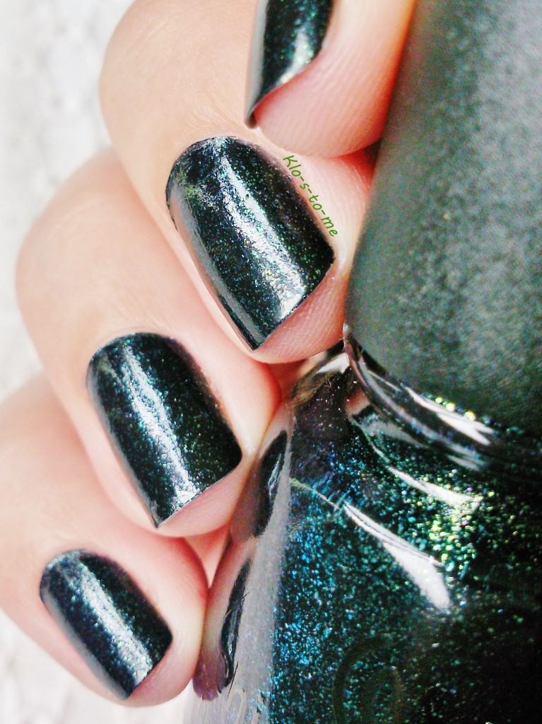 China Glaze - Smoke and Ashes - 80618 - 20140321 -