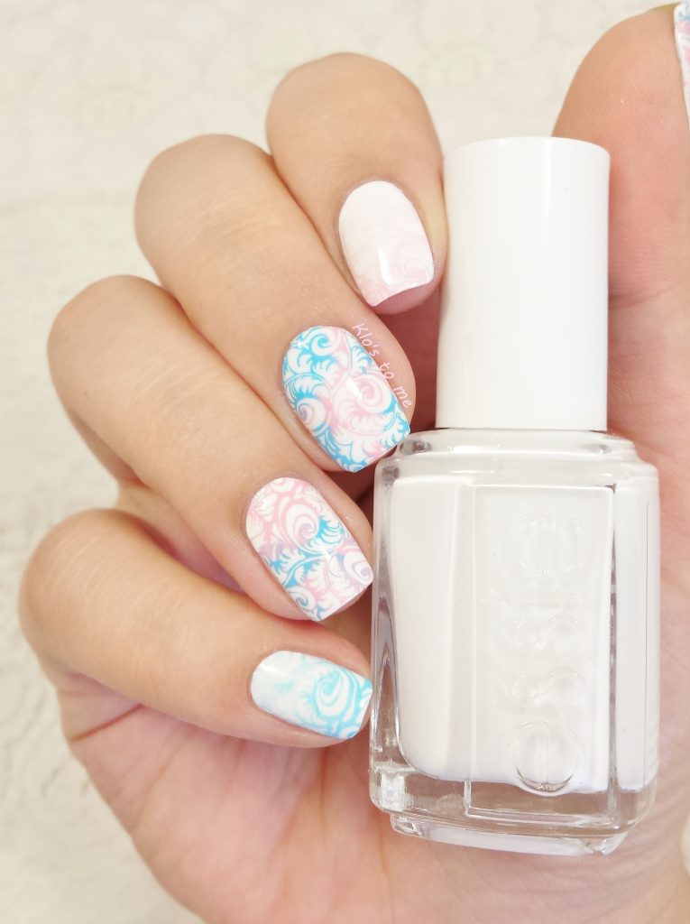 Nail-art Baroque : rose et bleu