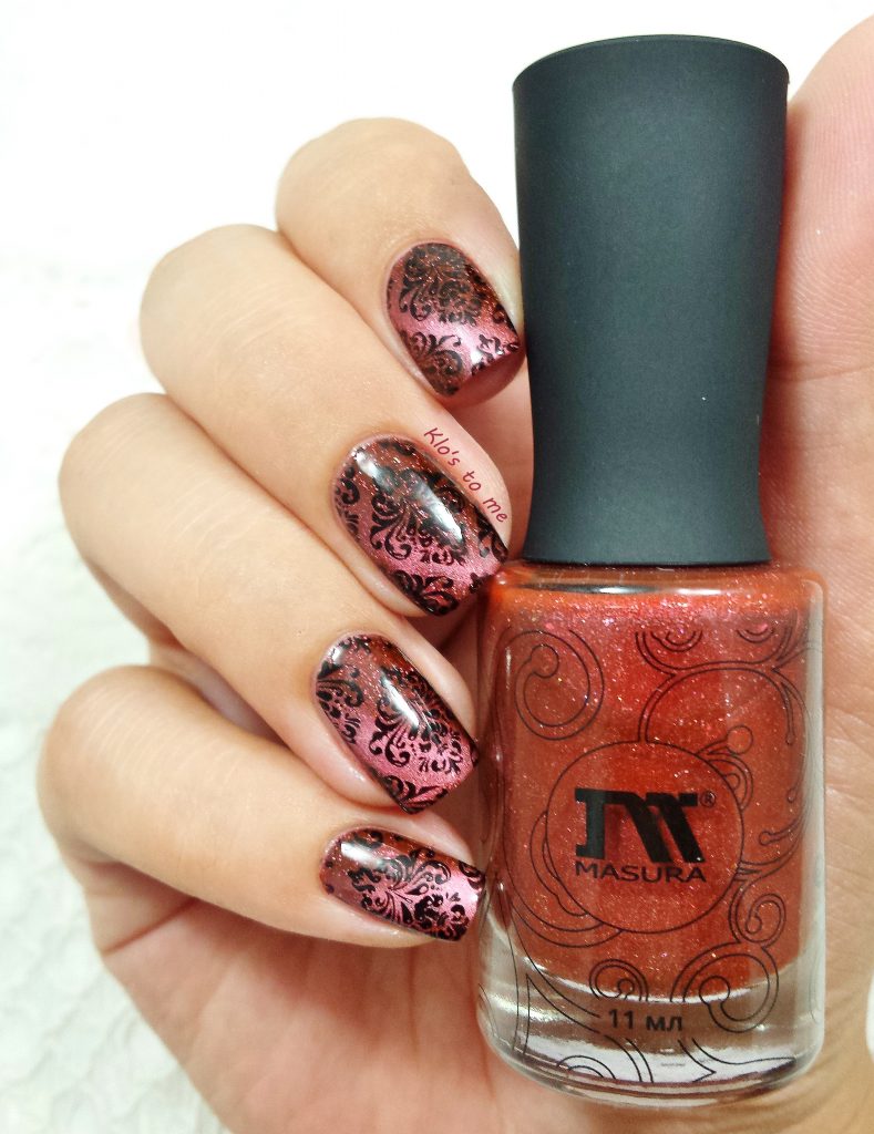 Nail-art Baroque : Bordeaux