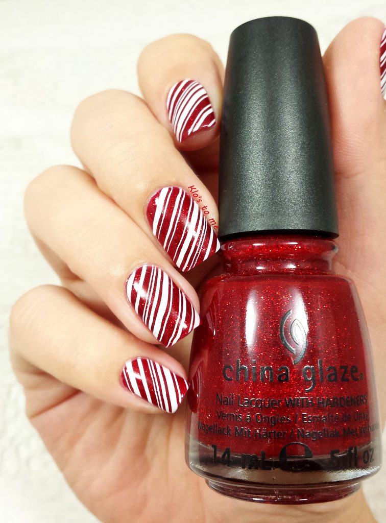 Nail-art de Noël en ROUGE