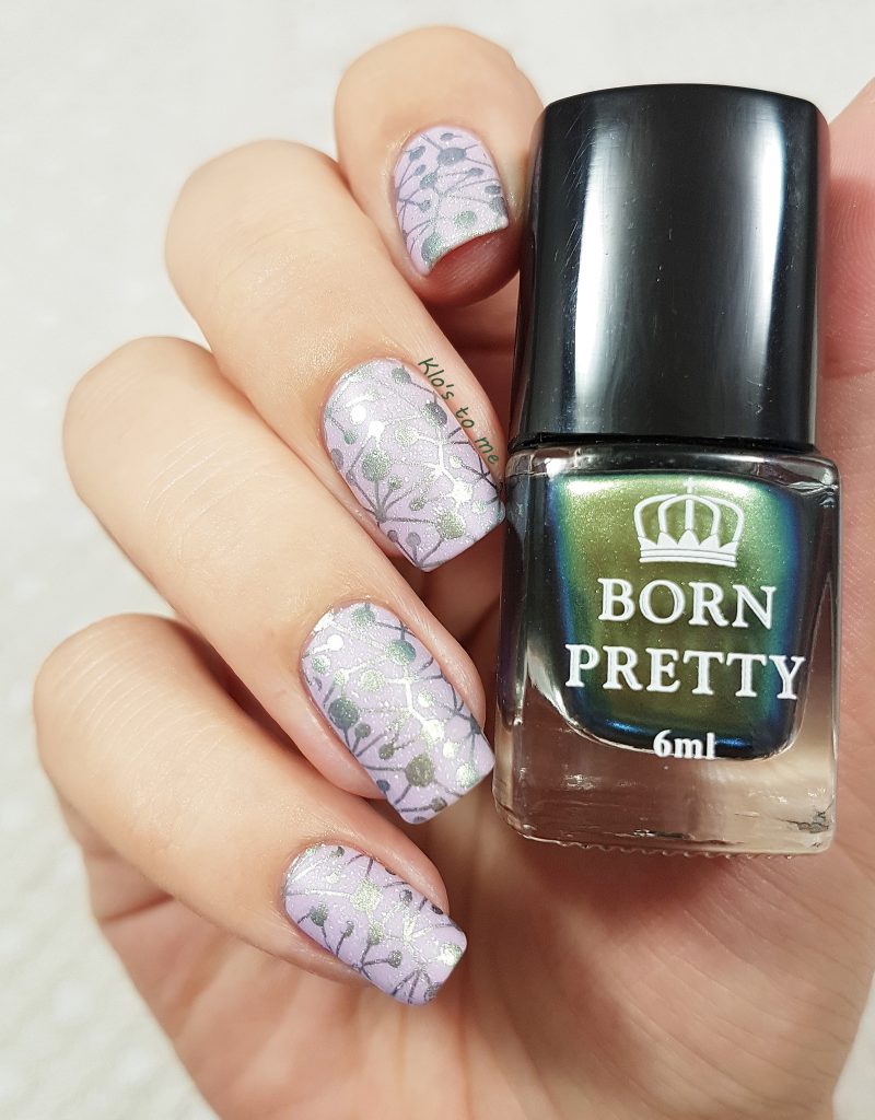 Nail-art abstrait : violet et vert