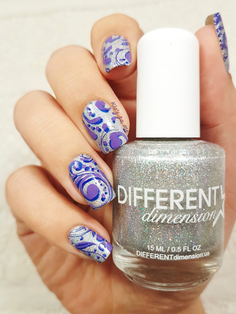 Nail-art Different Dimension