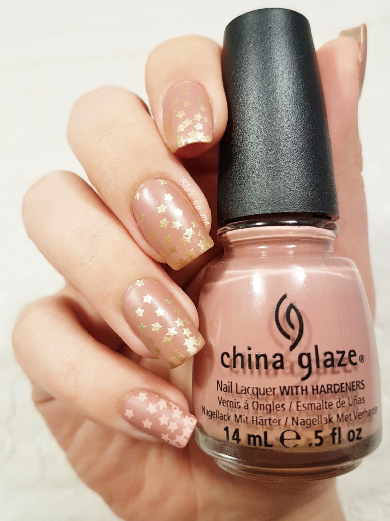 Nail-art géométrique : étoiles