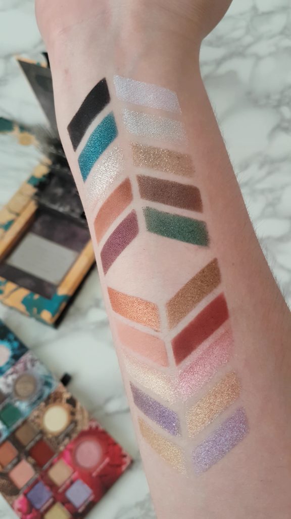 Palette Game of Thrones de Urban Decay swatches