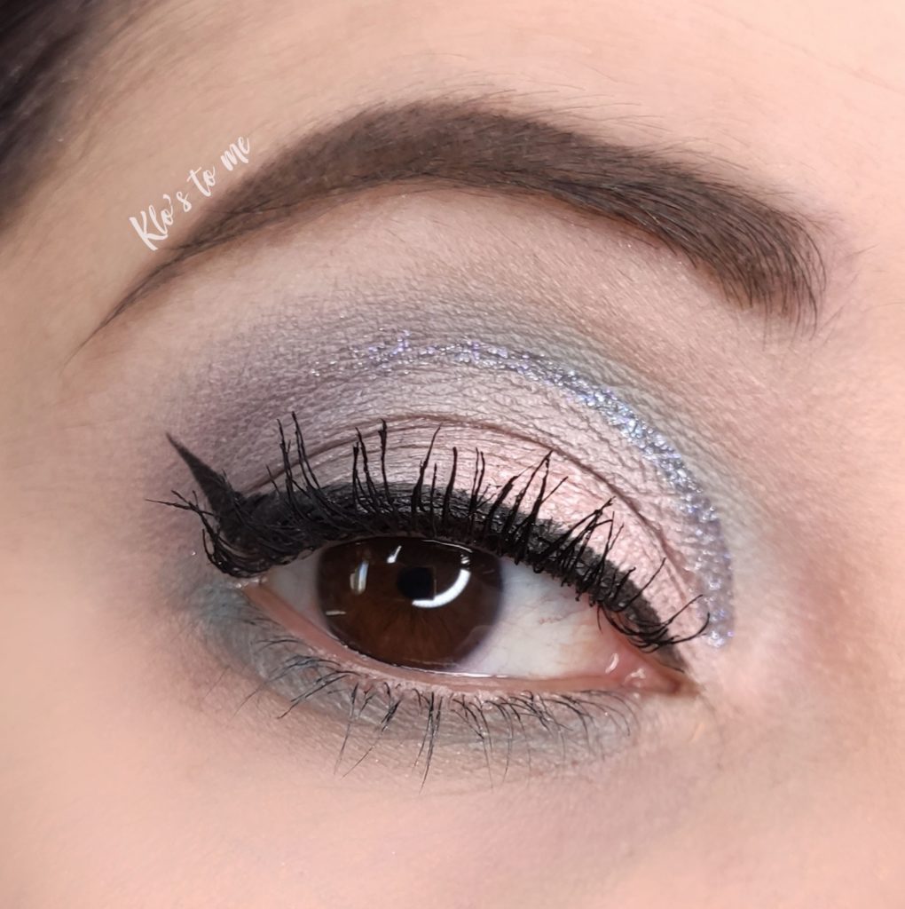 Make-up gris pastel