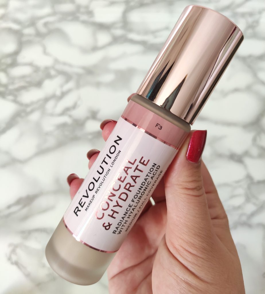 Makeup Revolution : Conceal & Hydrate 
